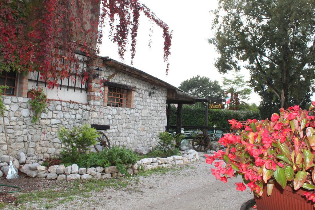 Agriturismo Al Ranch Castello dʼAviano Εξωτερικό φωτογραφία