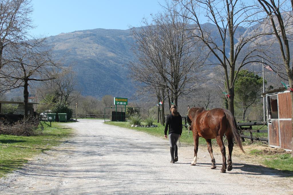 Agriturismo Al Ranch Castello dʼAviano Εξωτερικό φωτογραφία